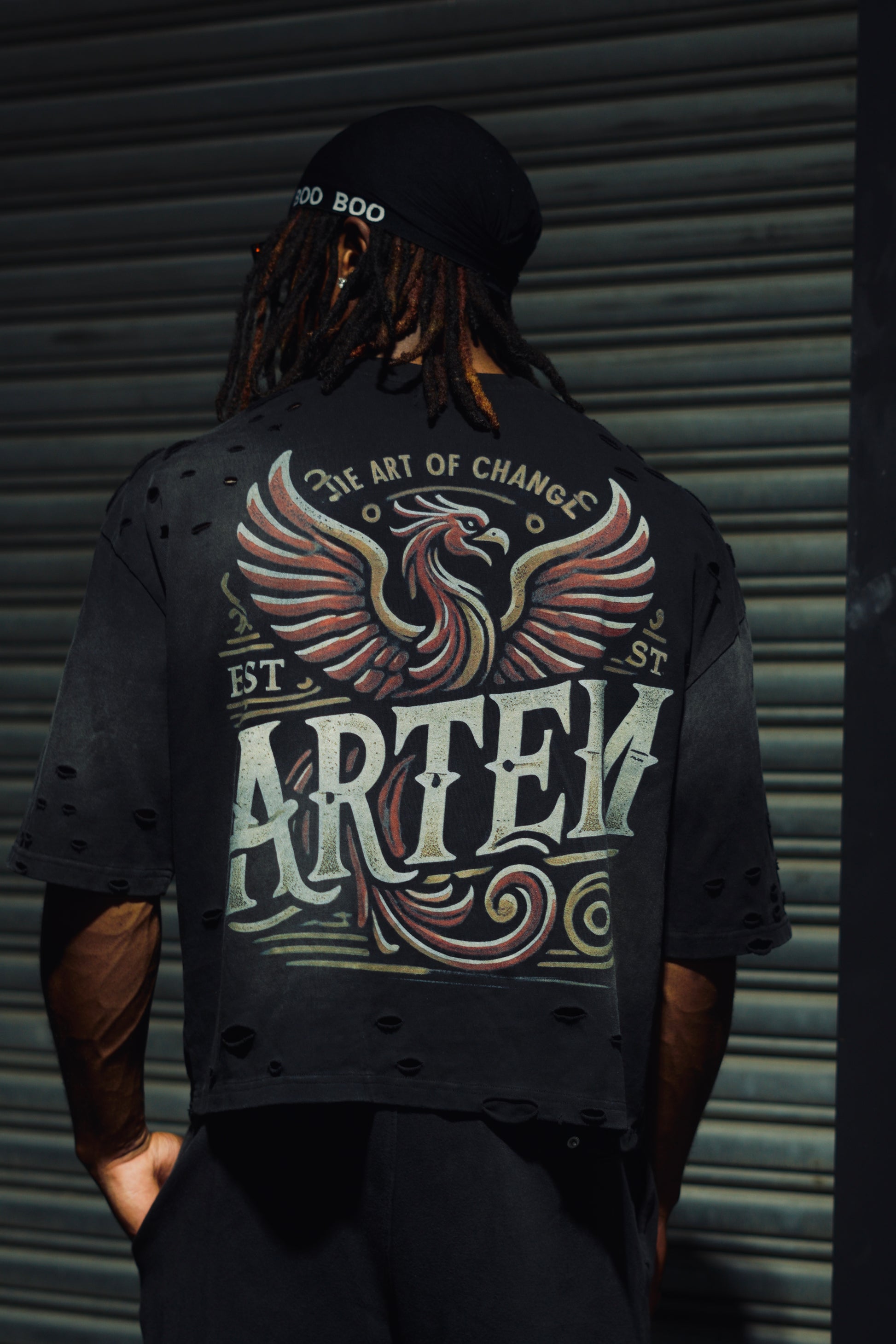 model is 195 6'0 wearing a large